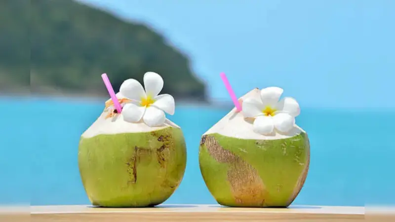 Is Coconut Water Good for Weight Loss? Benefits and How to Drink It