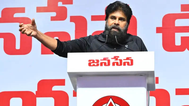 వైసిపి 'కాపు' రాజకీయాన్ని పసిగట్టిన పవన్ కళ్యాణ్!