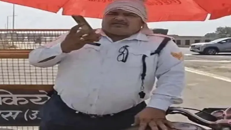 "तुम्हारी पॉटी का ठेका मैंने नहीं ले रखा." शौच को लेकर पुलिसवालों में छिड़ी ऐसी 'जंग' कि उड़ गए सबके होश, अब दोनों पर गिरी गाज