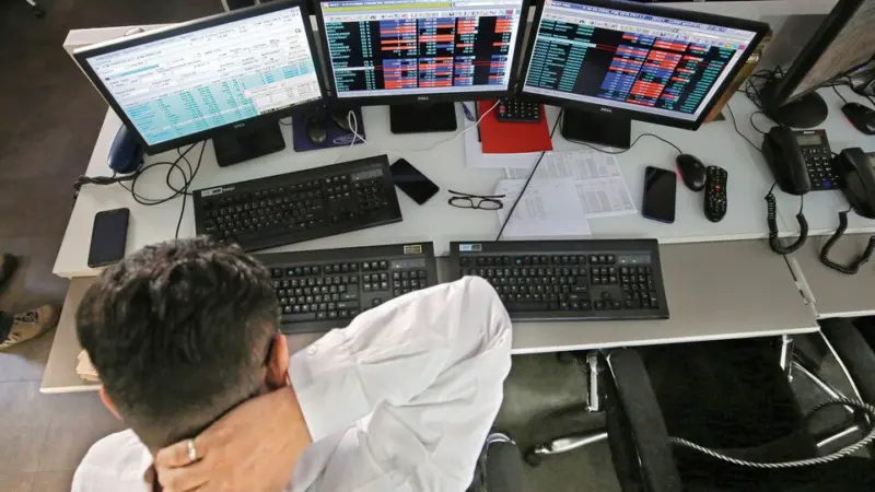Stock market today: Gift Nifty hints muted start; US-Iran war, India VIX to gold, silver rates - 8 stocks to buy or sell