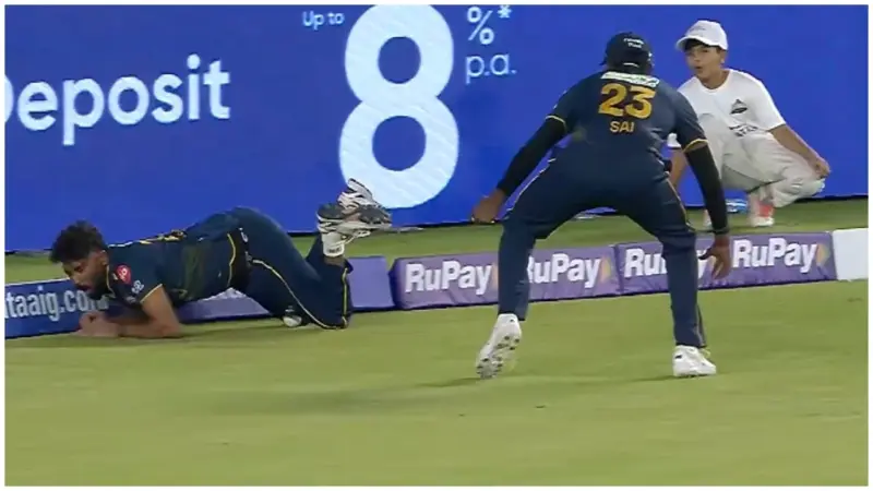 Mohammed Siraj out of IPL? Gujarat Titans pacer sparks worry after on-field injury during GT vs RR clash