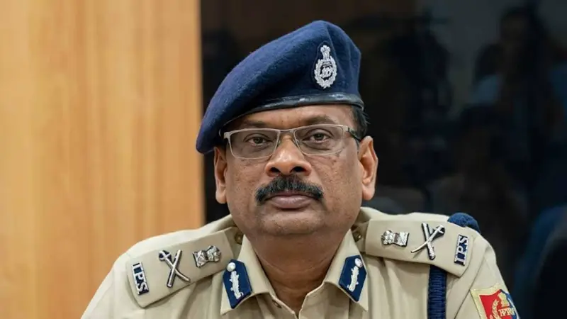 চন্দ্রনাথ হত্যা: বাজেয়াপ্ত হয়েছে চার চাকার গাড়ি, মধ্যমগ্রামের হাসপাতাল থেকে বেরিয়ে জানালেন ডিজি সিদ্ধনাথ গুপ্ত