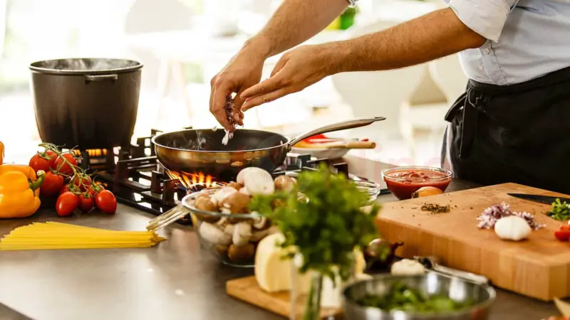 உங்கள் சமையல் திறனை அடுத்த நிலைக்கு உயர்த்தும் எளிய வழிகள்!