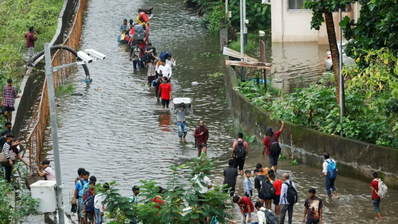 Mumbai Rains Highlights: IMD issues 'red alert'; university exams cancelled; schools to remain closed