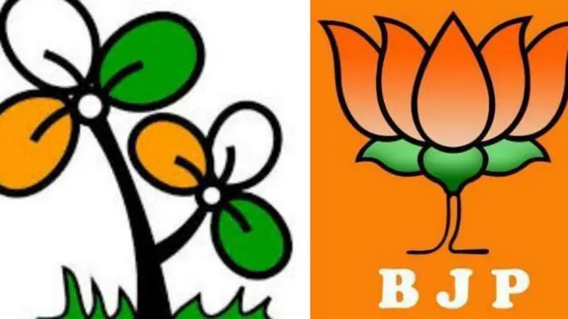 ভোটের মুখে ব্যারাকপুরে ওলটপালট! অর্জুনের মঞ্চে তৃণমূলের 'হেভিওয়েট' মুখ, নাম জানলে চমকে যাবেন!