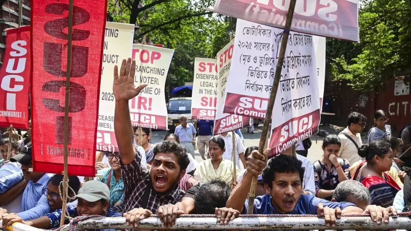 Highways blocked in Malda, Jalpaiguri, Cooch Behar as anti-SIR protests spread across West Bengal