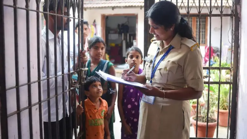 Census 2026 Scam Alert: జాగ్రత్త! జనాభా లెక్కల పేరుతో మోసం.. ఈ వివరాలను పంచుకోవద్దు.. ఏం చేయాలో తెలుసుకోండి