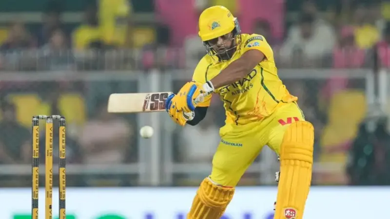 చెన్నై (CSK)..15 ఓవర్లలో 165/6