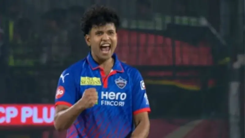 PBKS vs DC: कौन हैं माधव तिवारी? जिन्होंने पंजाब के खिलाफ किया शानदार प्रदर्शन, चटकाए 2 खतरनाक बल्लेबाजों के विकेट