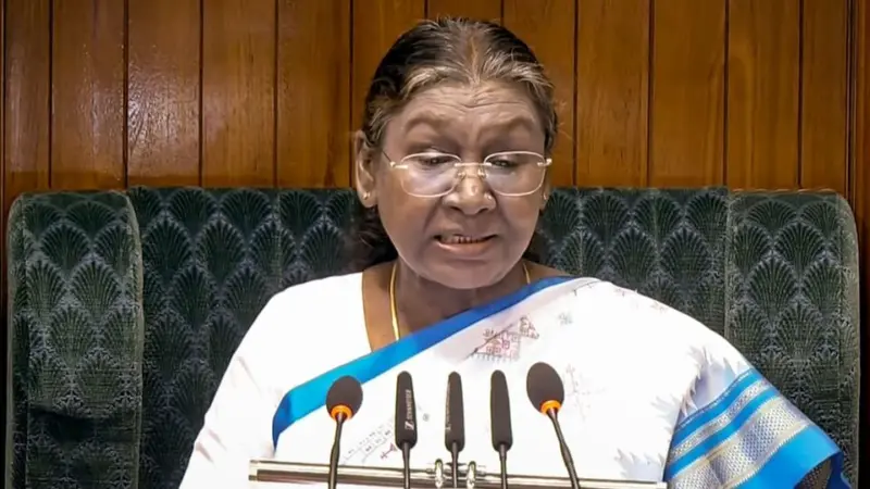 'President and I live in two different countries': How Opposition reacted to Murmu's speech