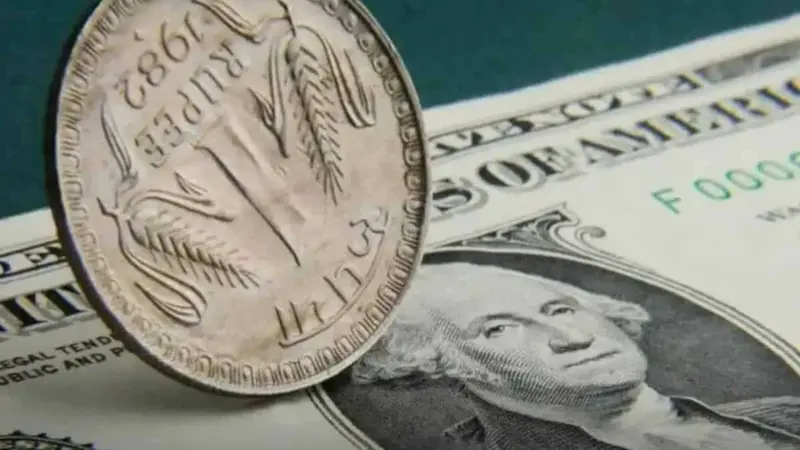 Rupee falls 39 paise to close at all-time low of 95.23 against US dollar
