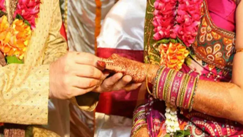 నిశ్చితార్థం జరిగిన తర్వాత ప్రేమజంట ఆత్మహత్య.. ఎందుకో తెలుసా?