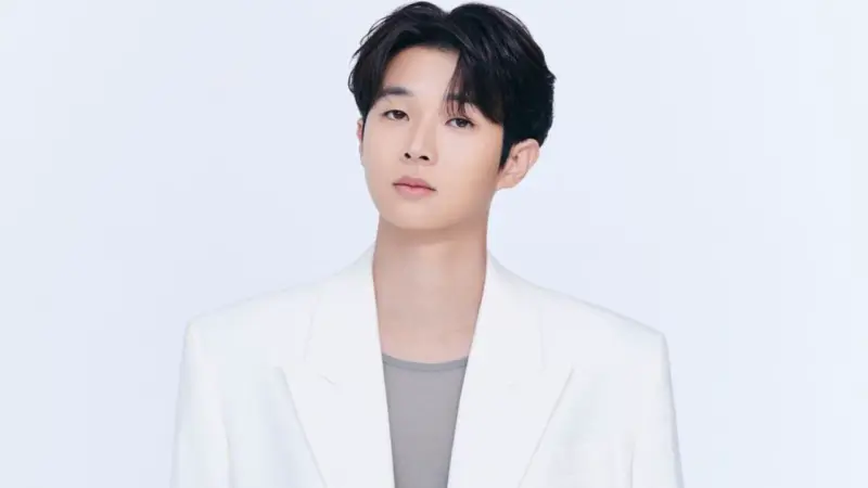 Choi Woo Shik feels 'lucky' to have succeeded as actor after beginning 'without any experience'