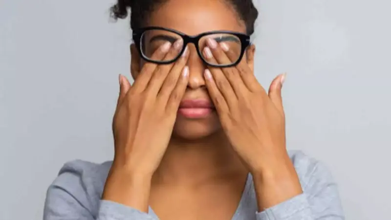 Hidden Daily Habits That May Be Harming Your Eyes