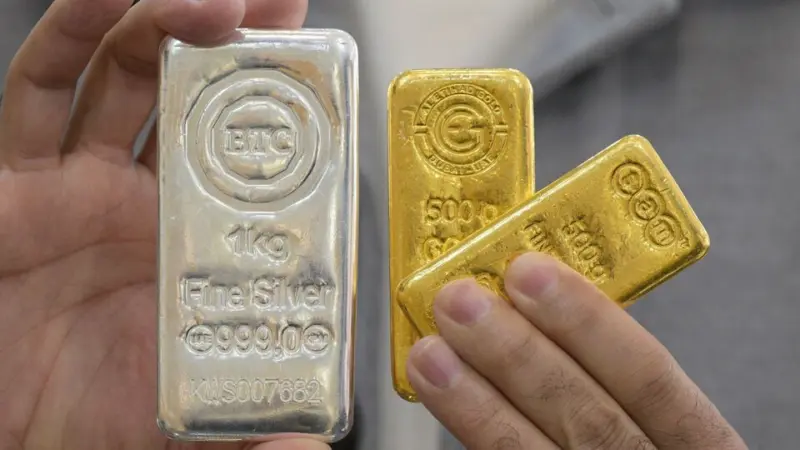 Gold and silver price today, 15 May: Check retail rates of 24K, 22K gold and 999 silver in Delhi, Mumbai, other cities