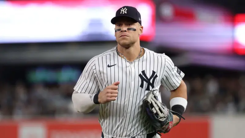 Aaron Judge Winning 2025 AL MVP Award Leaves Fans Divided: "Cal Raleigh Robbed"
