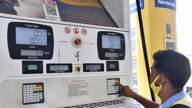Oil firms incurring loss of Rs 18/litre on diesel, Rs 14 on petrol: ICRA