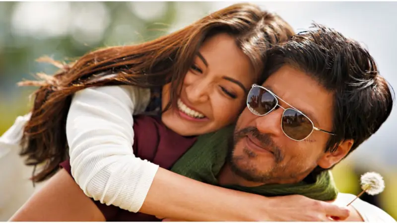 THROWBACK: When Anushka Sharma revealed she found Shah Rukh Khan 'hottest' in THIS film and you will agree with the reason