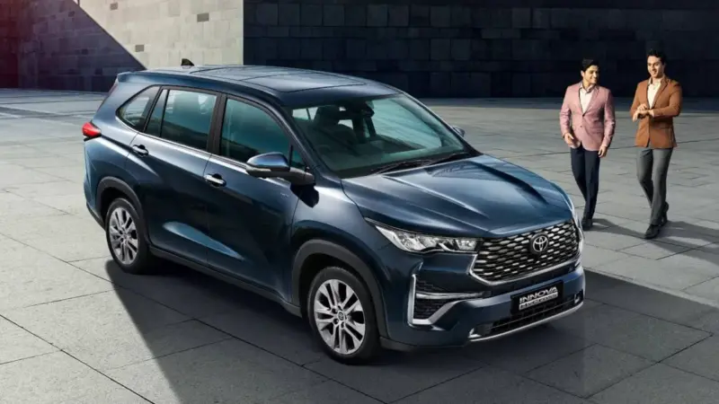 Innova Hycross Facelift: নতুন লুকে বাজারে আসছে টয়োটা ইনোভা, মাইলেজ আরও বেশি! কবে লঞ্চ হচ্ছে?