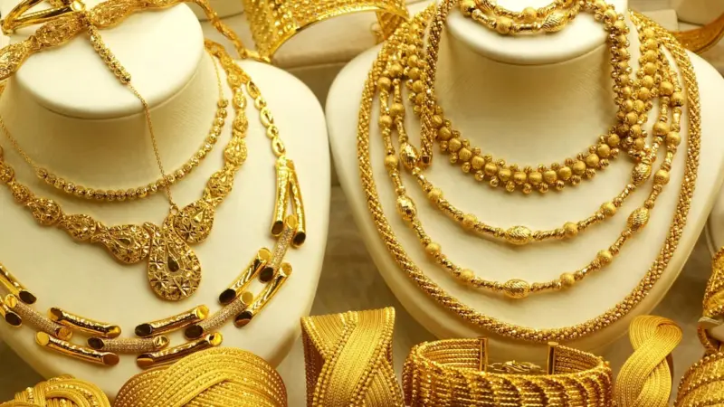 Gold Price: আরও সস্তা হল সোনা, দেখে নিন একধাক্কায় কতটা কমে গেল দাম, রইল বিভিন্ন শহরে সোনার রেট