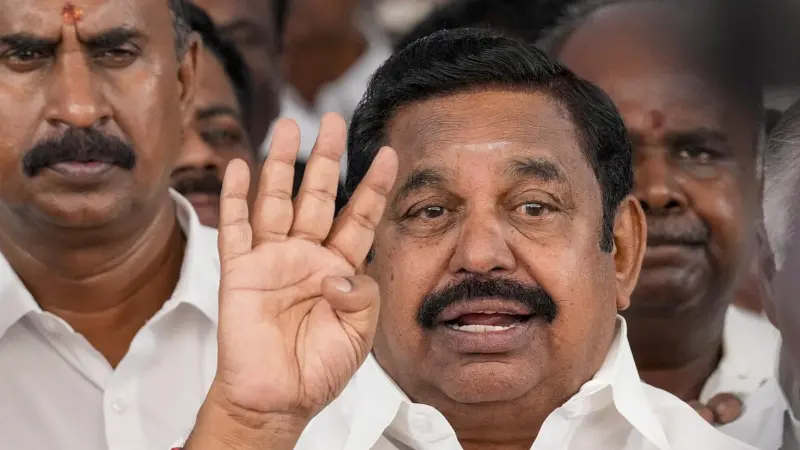 Tamil Nadu Assembly Elections 2026 | AIADMK split over TVK; 28 MLAs hold 'secret meeting'
