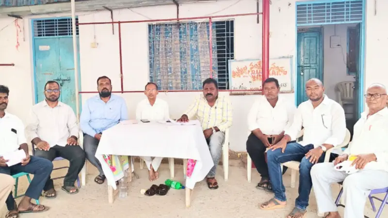 VLTs Cancell | గడి బురుజులు స్థలాలపై వేసిన వీఎల్టీలను వెంటనే రద్దు చేయాలి