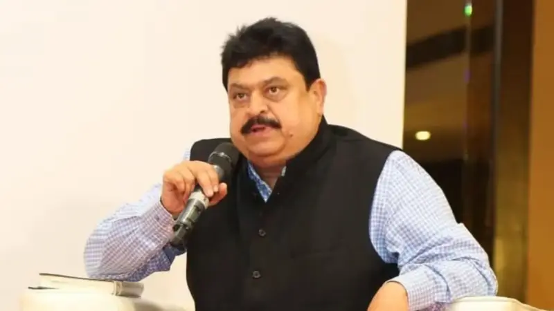 బండి భగీరథ్‌ పారిపోలేదు.. బండి సంజయ్‌ తప్పు చేయలేదు: రాంచందర్‌రావు