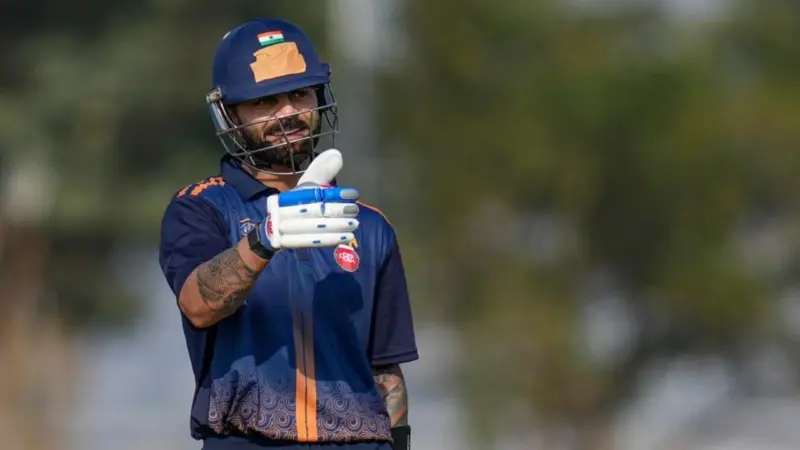 'Pagal Ho Gaya': Fan in Awe as Virat Kohli Slams 29-Ball Fifty in Vijay Hazare Trophy vs Gujarat