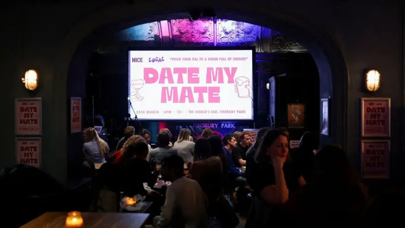 In London's pubs, love gets a PowerPoint makeover