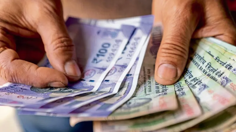 IPL Ticket Scam : వీఐపీల లెటర్ హెడ్లు ఫోర్జరీ - ఐపీఎల్ టికెట్ల దందా గుట్టురట్టు..! వెలుగులోకి విస్తుపోయే నిజాలు