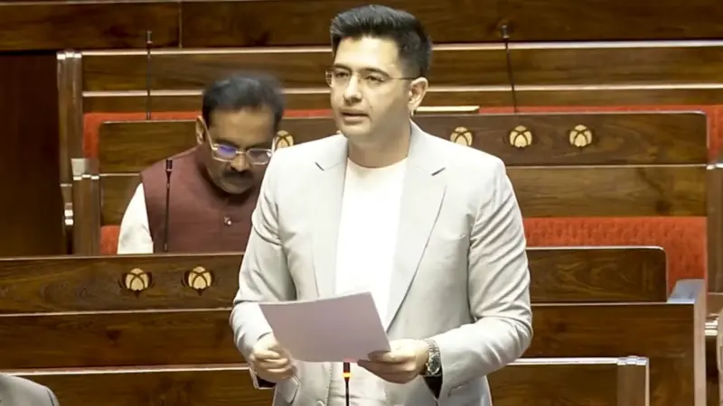 "मेरी चुप्पी को हार मत समझना." उपनेता पद से हटाए जाने के बाद राघव चड्ढा ने क्या कहा?