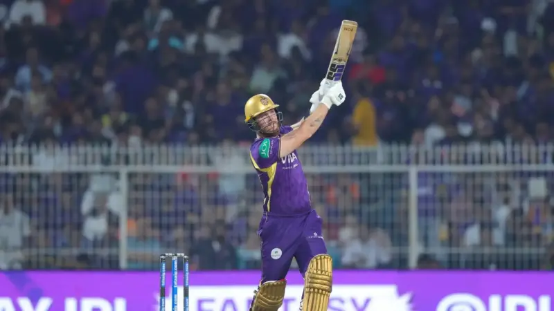 Finn Allen sets tone with 24 runs in first over against David Payne