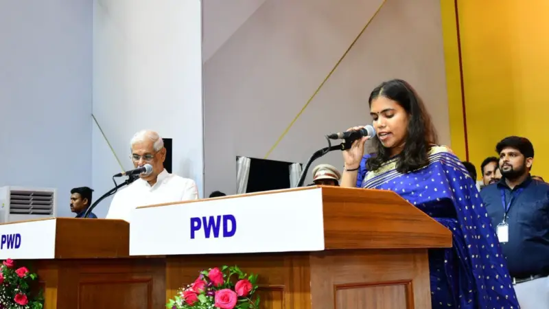 "ஒரு மாற்றுத்திறனாளி தாய்க்கு பிறந்தவள் தான் நான்".. மன்னிப்பு கேட்ட அமைச்சர் கீர்த்தனா..