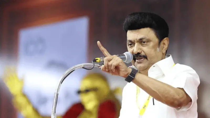 "லிஸ்ட் ரெடி.. ஆப்பு நிச்சயம்". கரூரில் இருந்து வந்த 'ஸ்பெஷல் டீம்'.. சிக்கப்போகும் திமுகவின் முக்கிய புள்ளிகள் யார்?"..!