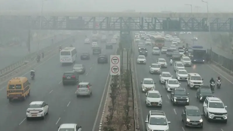 Reduced visibility, blanket of haze: Delhi's air quality deteriorates despite stricter measures to curb pollution