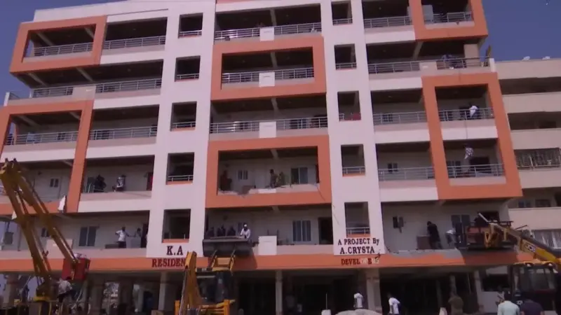 అనుమతులు లేకుండానే నిర్మాణాలు.. ఐలాపూర్ వివాదంపై హైడ్రా స్పష్టత