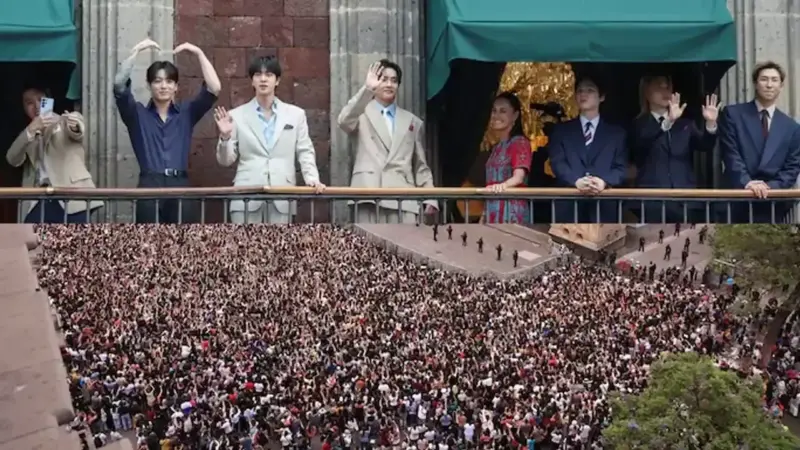 BTS Takes Over Mexico City: 50,000 Fans Swarm National Palace for Historic Meeting
