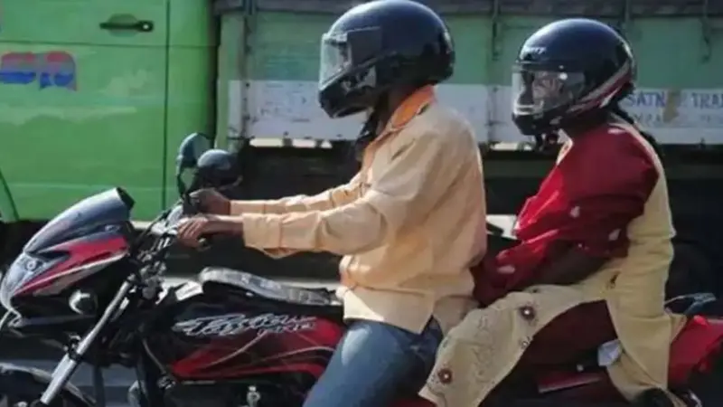 परिवहन विभाग का बड़ा फैसला : हाईवे पर बाइक में पीछे बैठने वाले को भी लगाना होगा हेलमेट