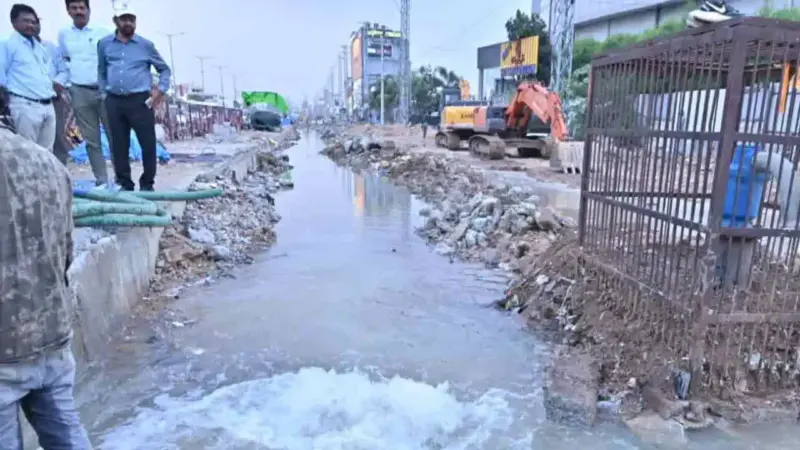HMWSSB | పగిలిన మంజీరా పైపులైన్.. హైదరాబాద్‌లో నీటి సరఫరాకు అంతరాయం..!