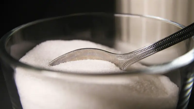 వంటింట్లో ఈ 5 తెల్లని పదార్థాలు ప్రాణసంకటమా? గుండె వైద్య నిపుణుల హెచ్చరిక.. ఆరోగ్యానికి మేలైన ప్రత్యామ్నాయాలు ఏవి?