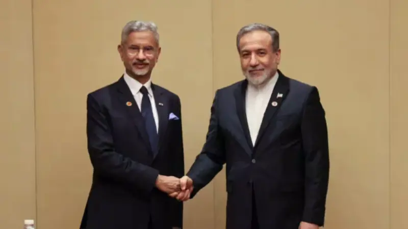 مغربی ایشیا کے بحران کے درمیان ایران کا بھارت کو بڑا پیغام عالمی توجہ کا باعث بنا