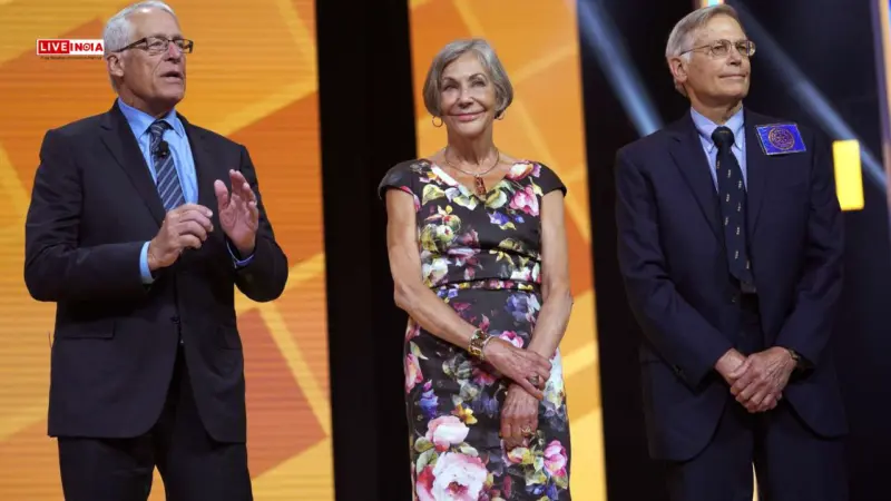 The World's Richest Family's Net Worth Hits $432 Billion, Here's Who They Are and What They Own