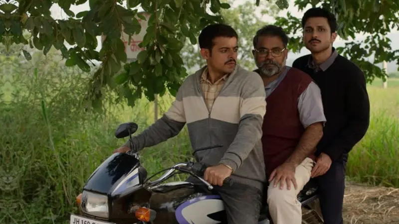 Gram Chikitsalay Review: Amol Parashar's warm yet predictable rural drama echoes the soul of Panchayat without breaking new ground