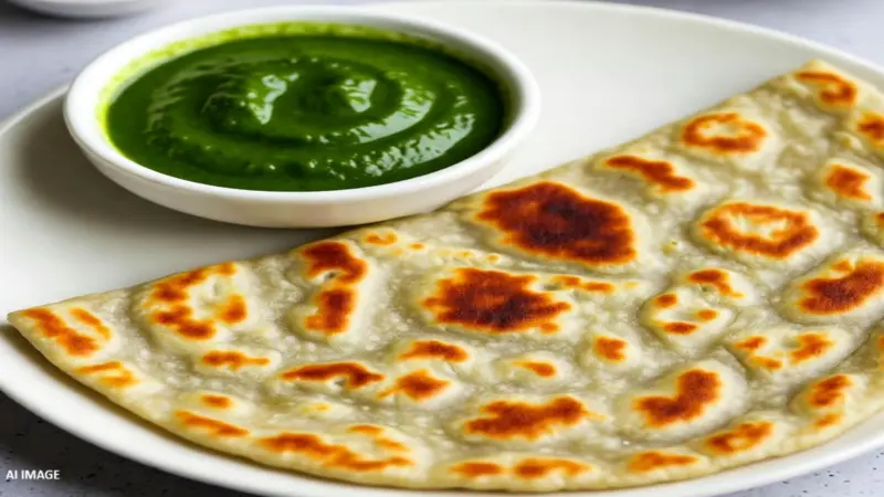 एकादशीला बनवा चविष्ट असा साबुदाणा पराठा