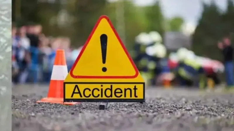 حیدرآباد کے چندرائن گٹہ میں سڑک حادثہ میں نو شادی شدہ خاتون کی موت ہوگئی