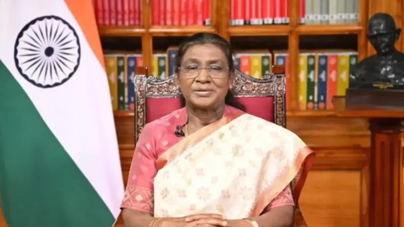 Padma Awards 2026: राष्ट्रपति भवन में आज सजेगा दिग्गजों का मेला, राष्ट्रपति द्रौपदी मुर्मू सौंपेंगी पद्म पुरस्कार; देखें पूरी लिस्ट