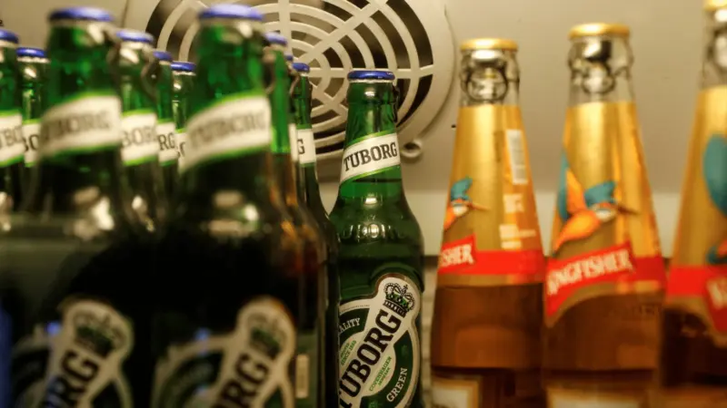 ಬಿಸಿಲಿನ ಬಿಸಿ ಏರಿದಂತೆ ಬಿಯರ್‌ಗೆ ಫುಲ್‌ ಡಿಮ್ಯಾಂಡ್‌..ಮಾರಟದಲ್ಲೂ ಏರಿಕೆ