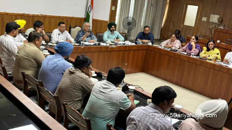 पूनमदीप कौर द्वारा व्यापारियों की समस्याओं के समाधान के लिए ट्रेडर्स कमीशन के साथ बैठक