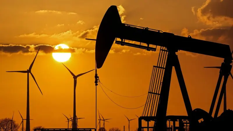Oil prices jump over 6% despite IEA move to release 400 million barrels of crude amid US-Iran war; Brent back above $90
