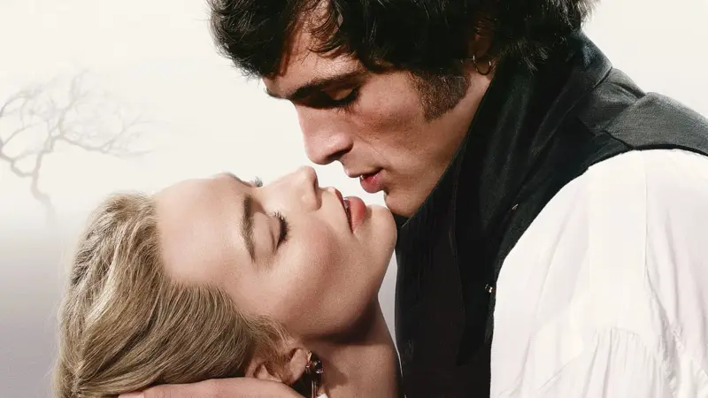 Shrines and obsessions: Margot Robbie and Jacob Elordi's intense connection on Wuthering Heights set